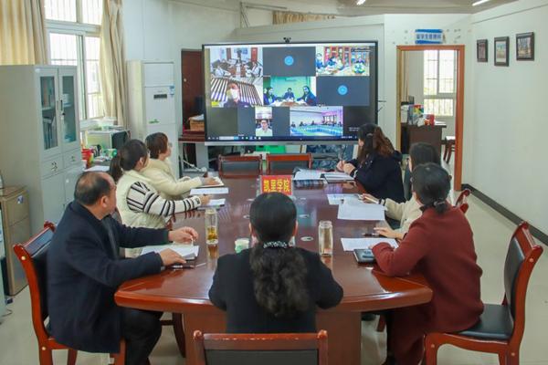 https://www.kluniv.edu.cn/__local/8/AF/A9/F61A9BEFB8C2E2E101428DA0693_0DED62E0_196B0.jpg